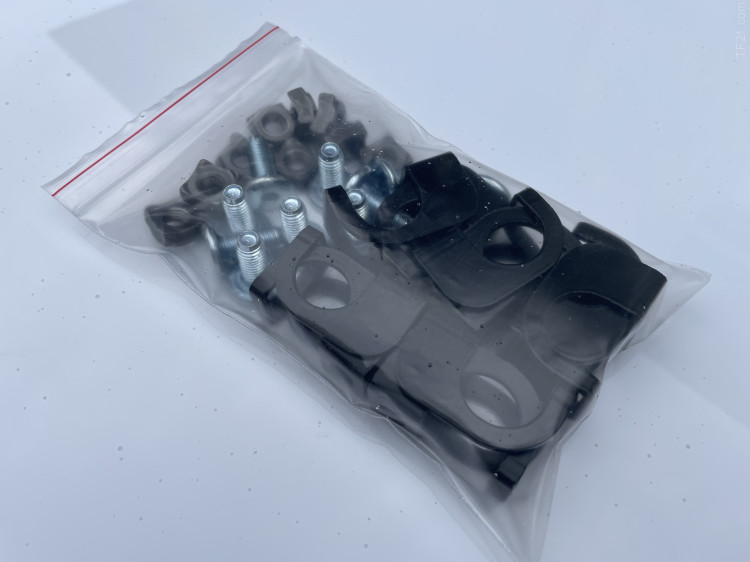 Площадки для боковых кофров мотоцикла (комплект).