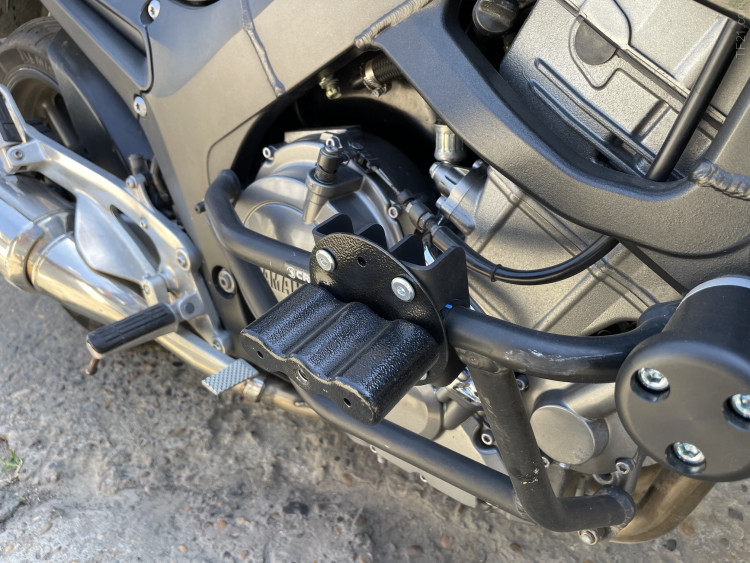 Адаптер крепления экспедиционных канистр GKA на дуги мотоцикла